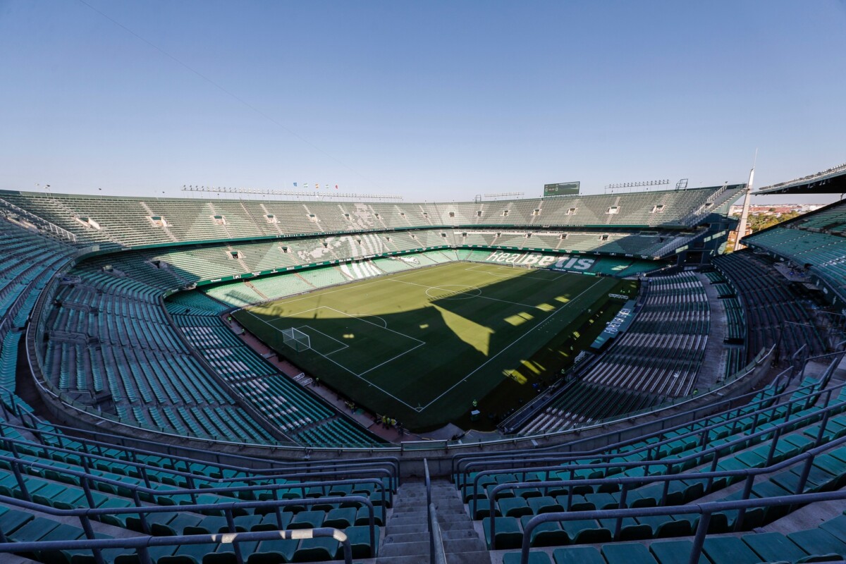 Real Betis studies to follow Barça’s steps activating financial levers