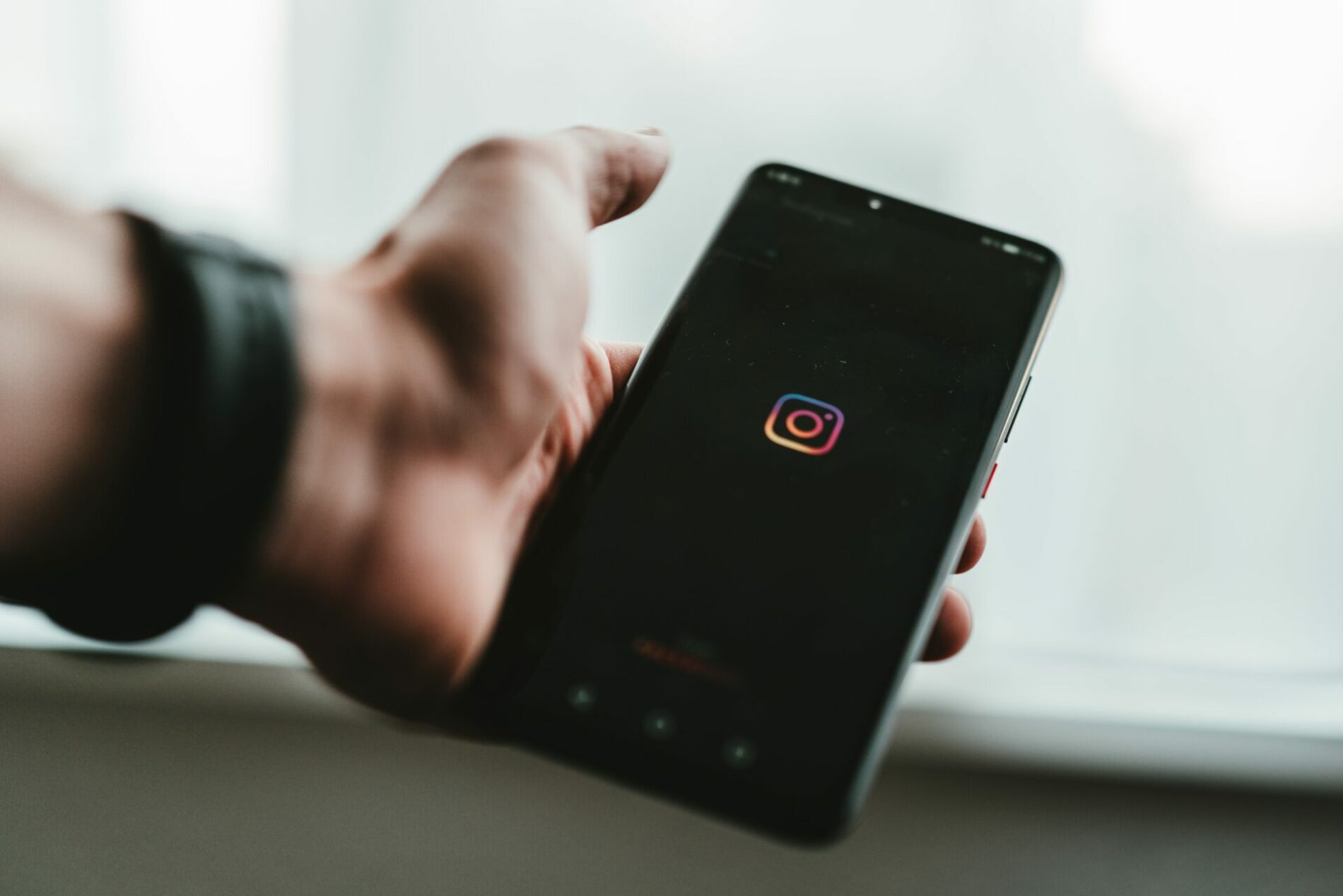 A Digital Tournament: Global Followings on Instagram