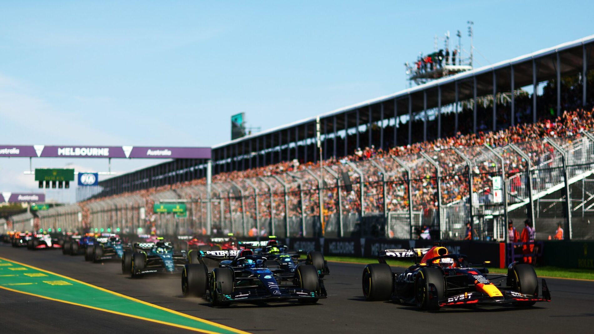 A Digital Grand Prix: Analyzing Formula 1 on Twitter