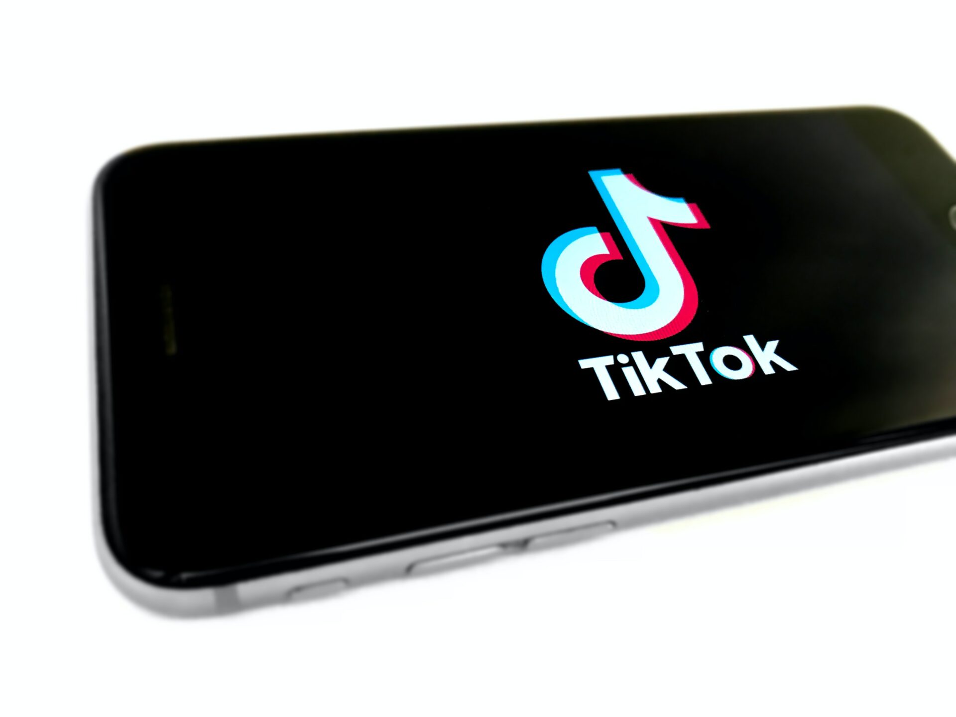 Samba Digital in France: 2 billion views on TikTok